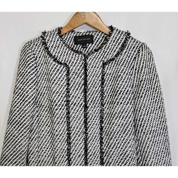 Ann Taylor Black White Silver Striped Tweed Round Neck Lined Dress Coat Medium - Picture 3 of 11